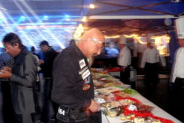 Elmar Geulen / Mr. Hayabusa - CEO der QUICKUPTENT GmbH in der Veltins-Arena