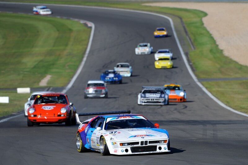 Rennphoto: BMW M1 mit QUICKUPENT-Logo