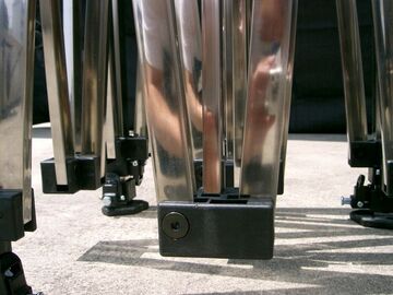 Rahmen und Scheren-Gelenk unserer Profi Falt-Zelte