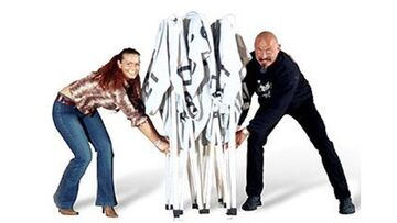 QUICKUPTENT Faltzelt einfach auseinander ziehen