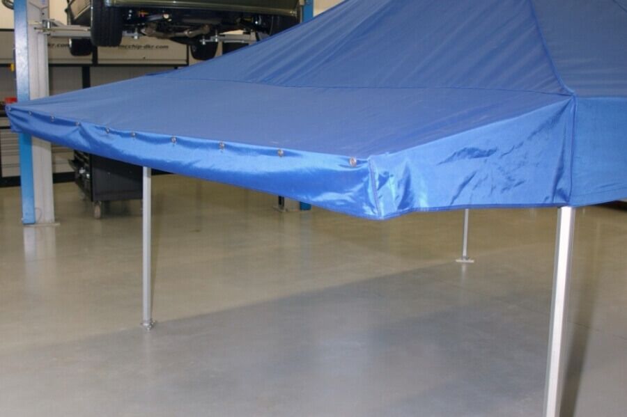 Vordach am QUICKUPTENT ALU-HEXAGON-Faltzelt