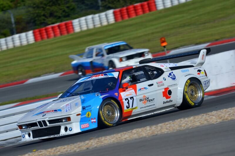 Perfekte Straßenlage